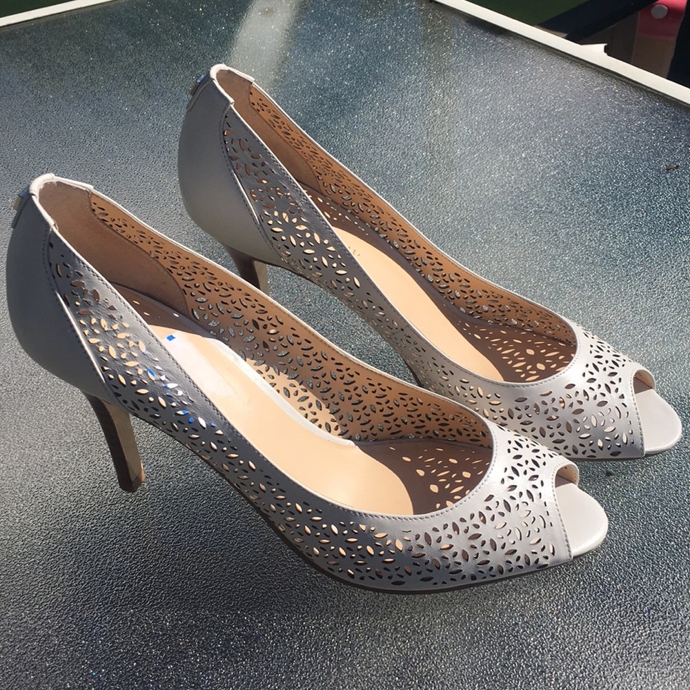 Ivanka Trump Peep Toe Heels🌹